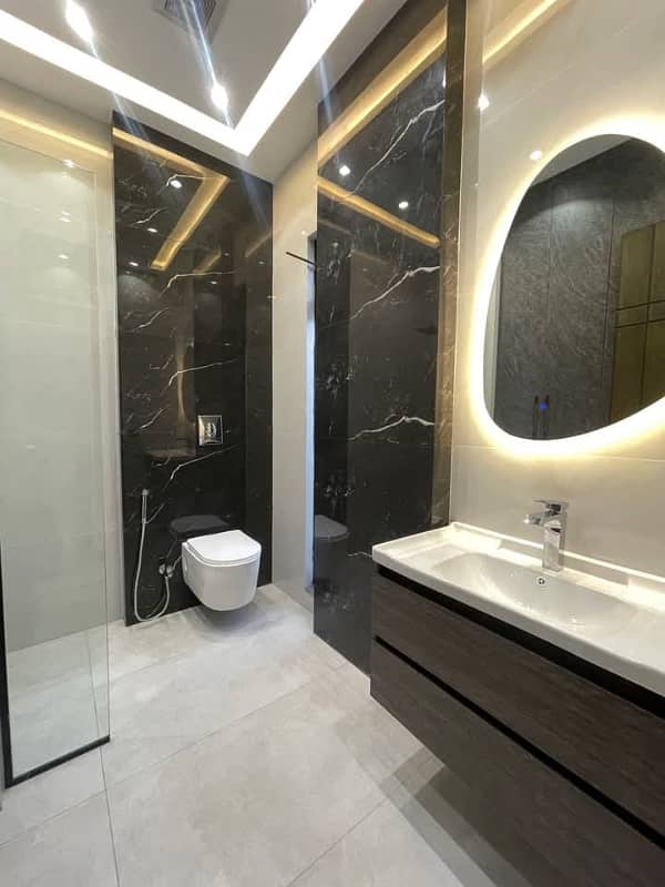 5 Marla Beautiful House For Sale In 9 Town 11