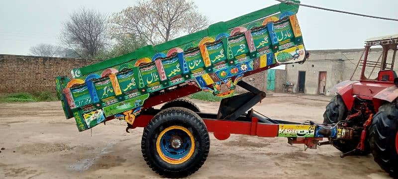 Roosi tractor or trali 4
