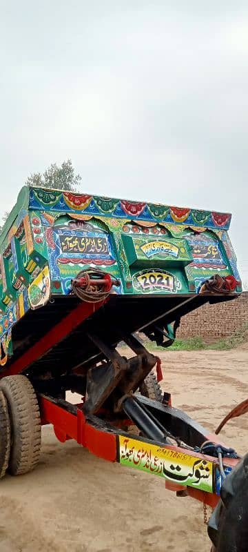 Roosi tractor or trali 10