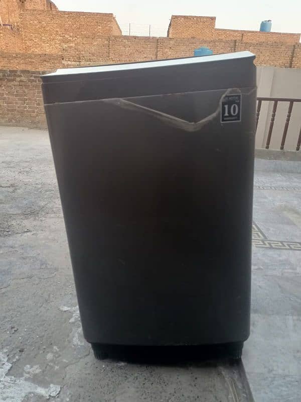 Signature 11kg Fully Automatic Inverter Washing Machine 1
