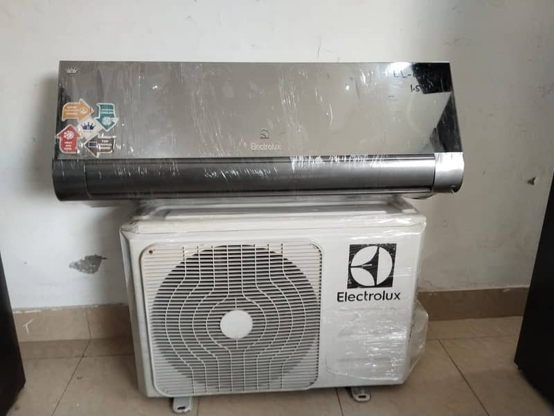 Electrolux 1.5 ton dc inverter El02G year warranty(0306=4462/443)clas 2