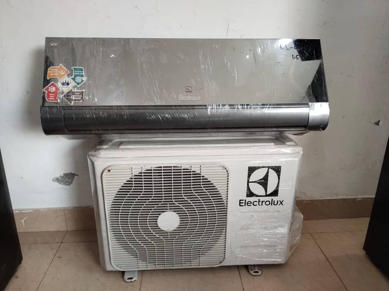 Electrolux 1.5 ton dc inverter El02G year warranty(0306=4462/443)clas 5