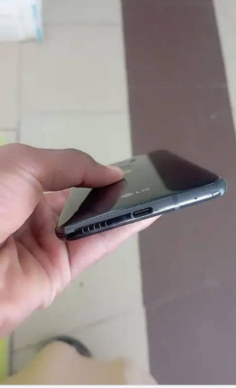 Lg v30plus pta 4/128 2