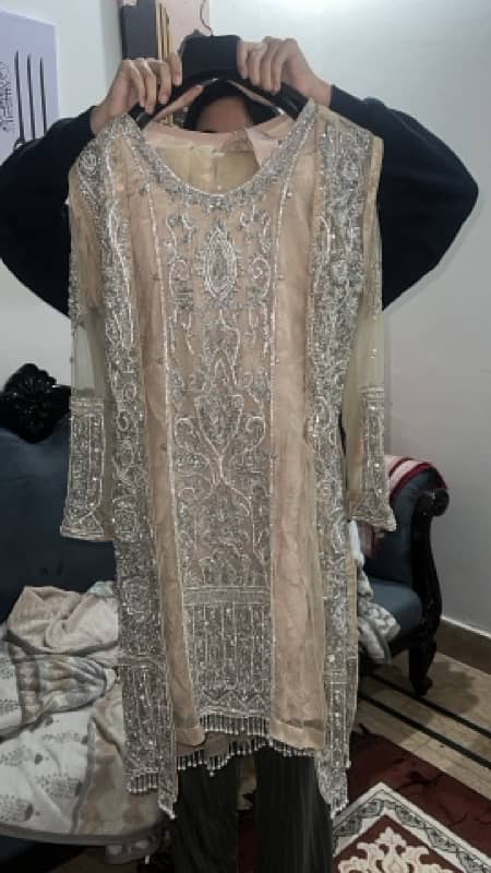 never been worn function outfit. please only serious buyres reach out 0