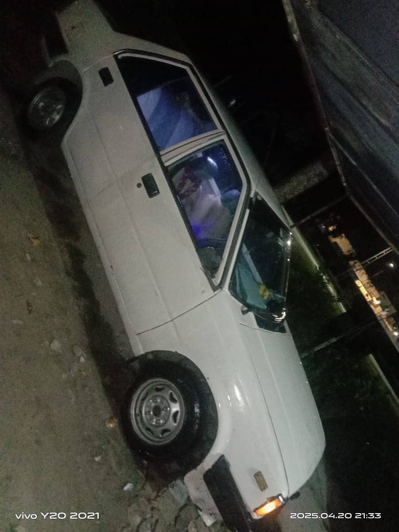 Nissan Sunny Model 1985 0