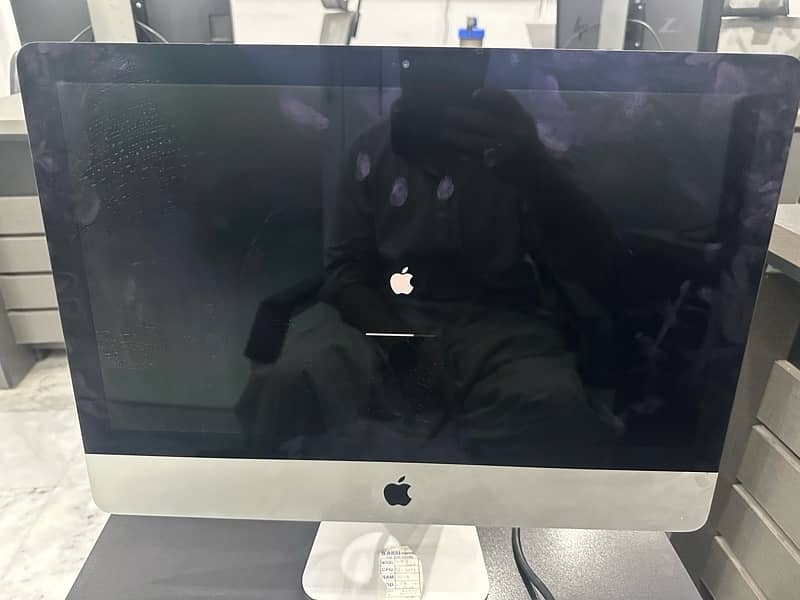 Apple iMac 2017 Machine version 1