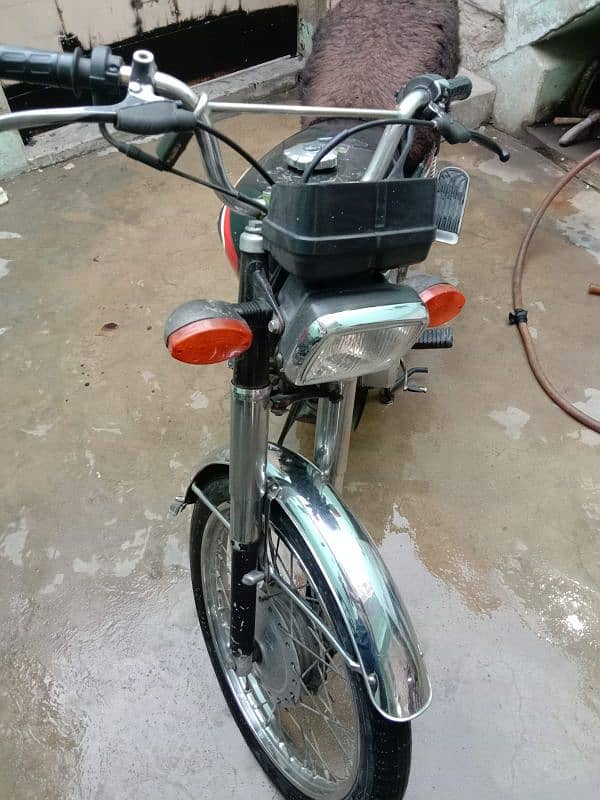 HONDA 125 FINE. CONDITION REGESTERD 0