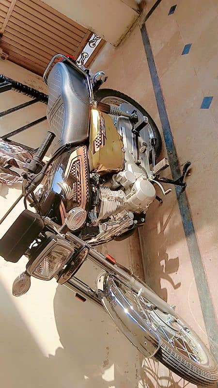 Honda 125 Zero meter Gold Special Edition 0