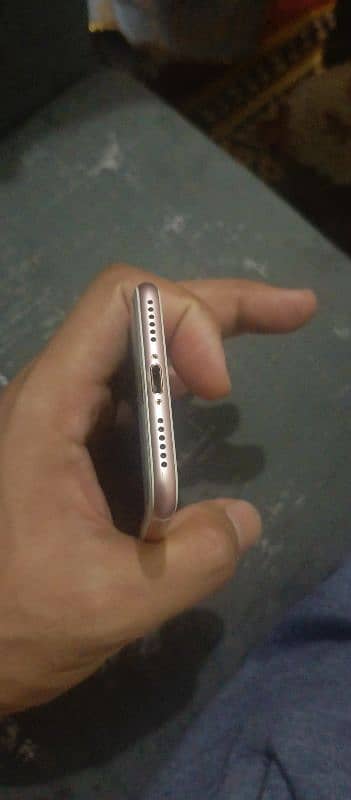 I phone 7 PTA approved sell 1