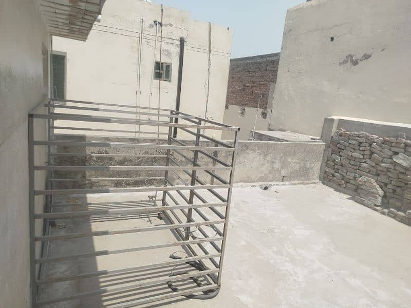 dog house 0