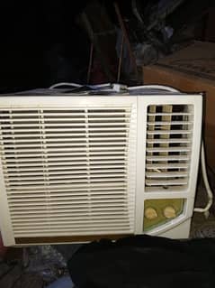 window AC, bilkul okay hay