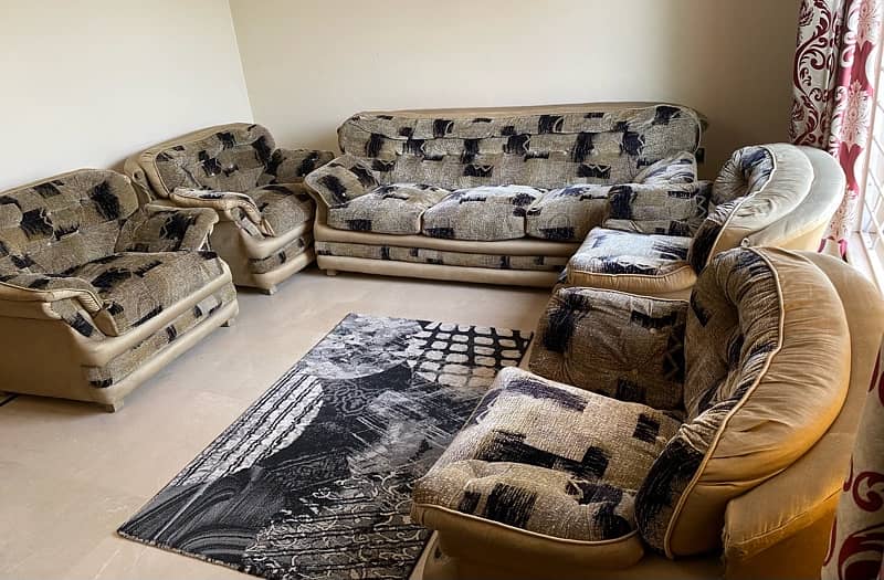 Sofa set 0