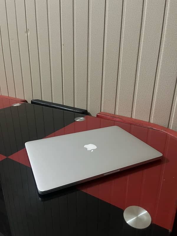 Macbook Pro Late 2013 15 inch 16/250 1