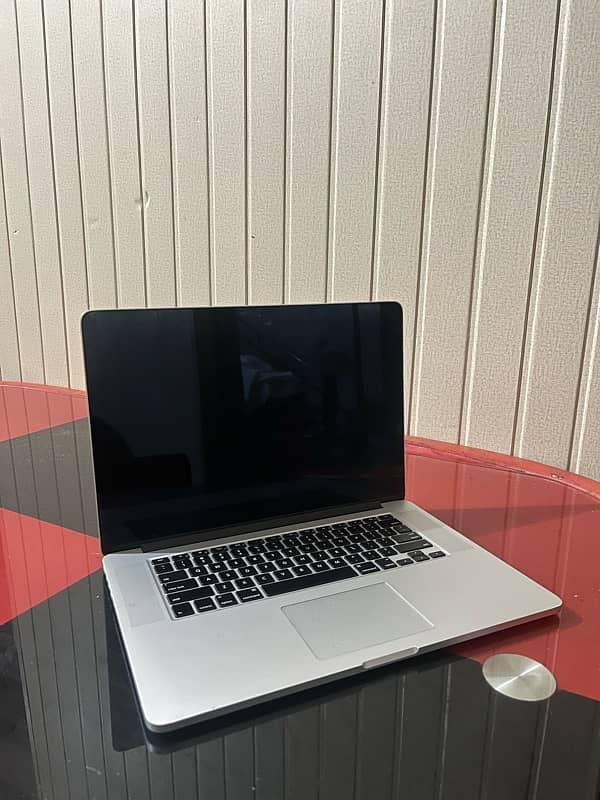 Macbook Pro Late 2013 15 inch 16/250 8