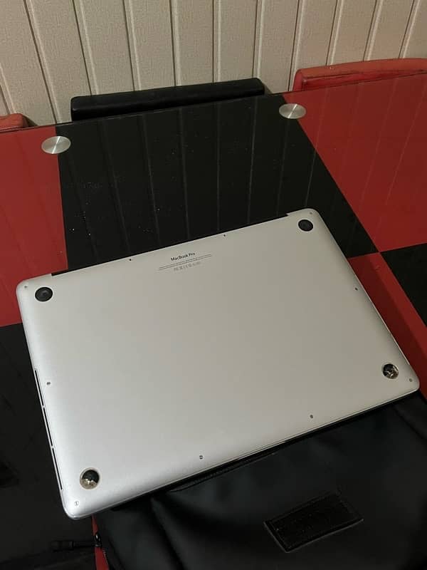 Macbook Pro Late 2013 15 inch 16/250 9