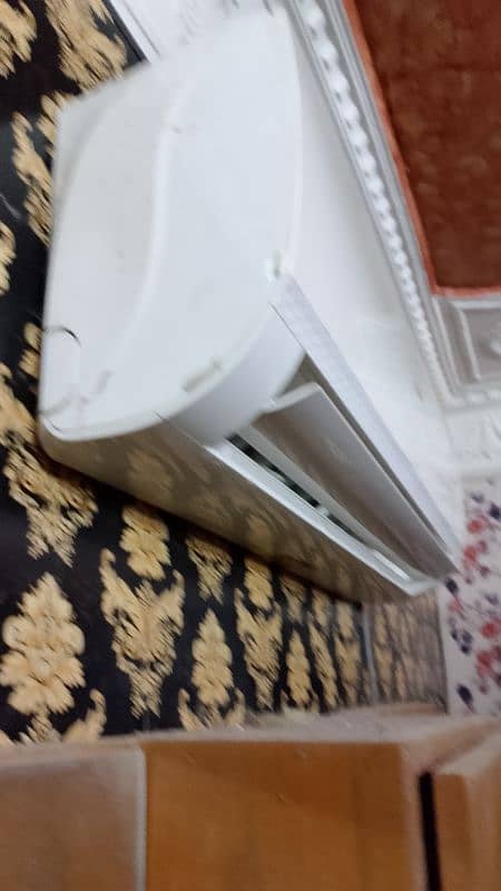 Haier 1 ton non inverter 2