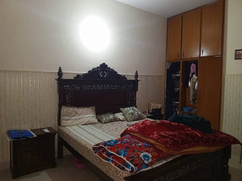 1 Kanal Corner House On Hafeez Taib Main Commercial Road 5