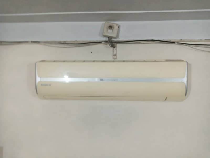 Orient Used Split AC 1.5 ton for sale 1