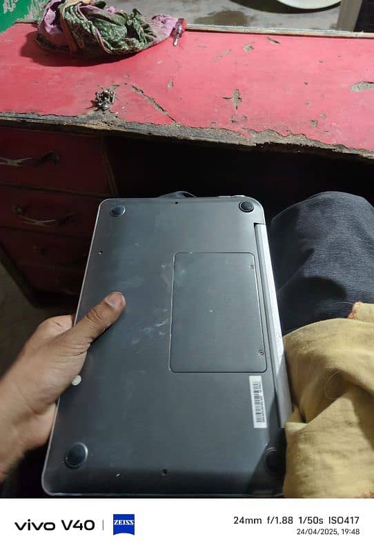 "Urgent Sale! Branded Laptop at a Bargain Price" 0