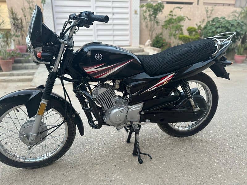 Yamaha YBZ 10 by 10 condition. Used with care. 5