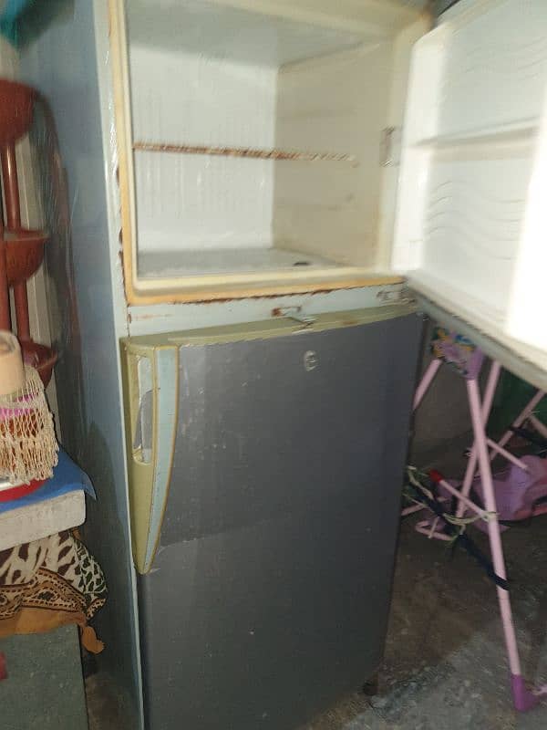 frig for sale 1