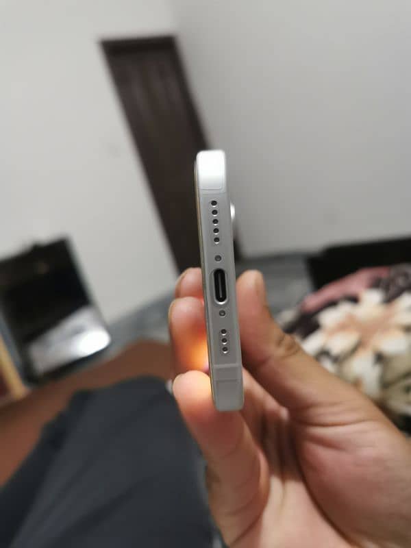 iphone 16 10by10 jv 128 jb memory 100 health 1