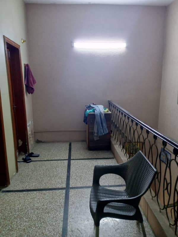10 Marla Upper Portion 2 Bed Separate Gate For Rent 3
