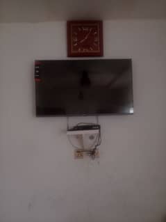LED 43 inch d a w l a n c  used condition 10 /10