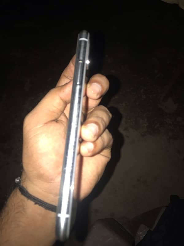 iphone x condition 10/10 3