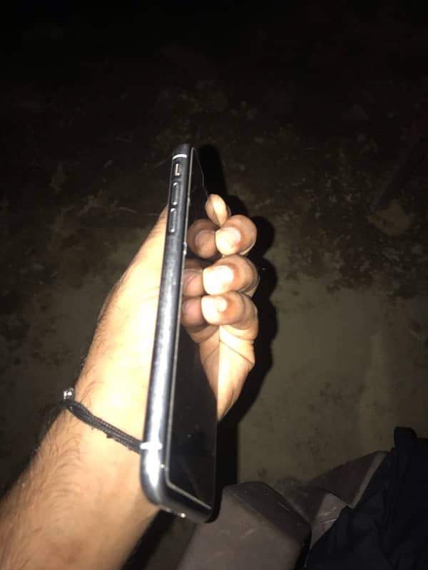 iphone x condition 10/10 4