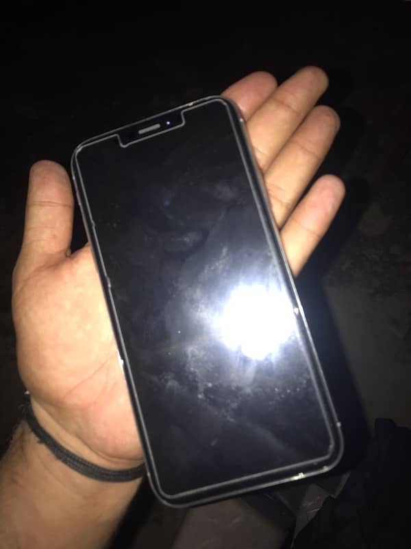 iphone x condition 10/10 5