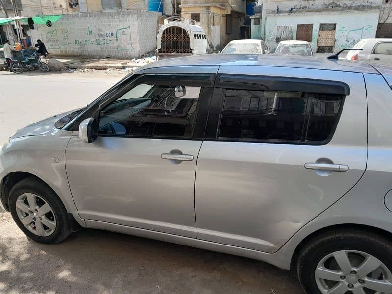 Suzuki Swift DLX 4