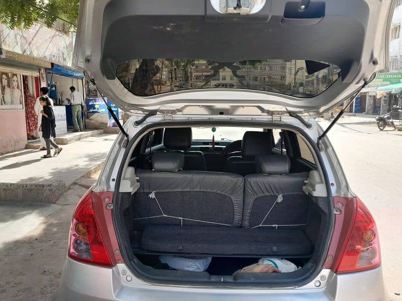 Suzuki Swift DLX 5