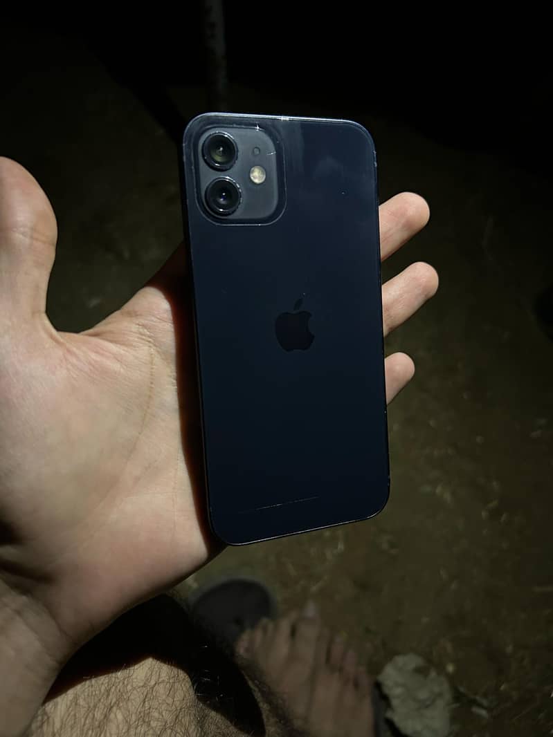 Iphone 12 (128/96bh) 0