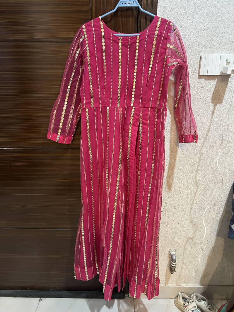 Net long frok with side cut 3