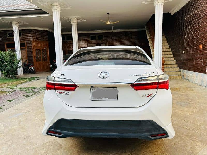 Toyota Corolla Altis 2022 4
