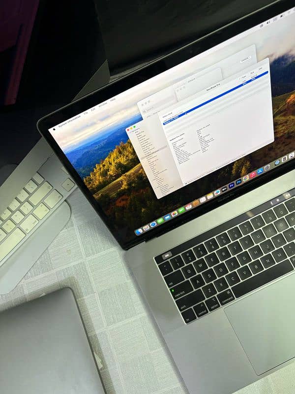 MacBook Pro 2019 32GB RAM CORE I9 15 INCH 16