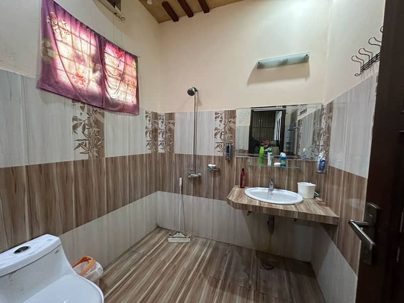10 Marla brand new luxury Spanish Lower Portion Available For Rent Near Ucp University Or University Of Lahore Or Shaukat Khanum Hospital Or Abdul Sattar Eidi Road M2 8