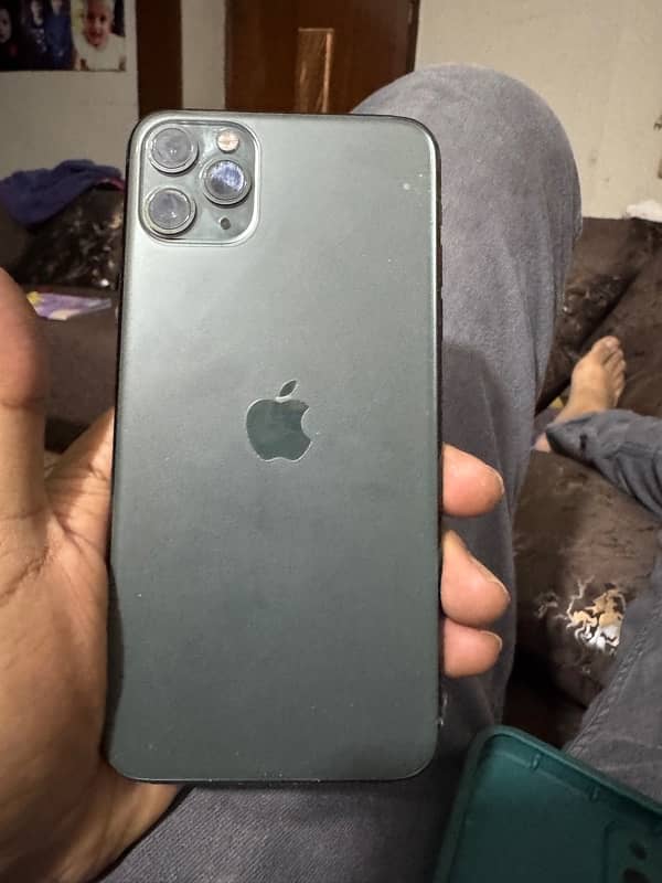 11 pro max 256 GB PTA approved Midnight Green 0
