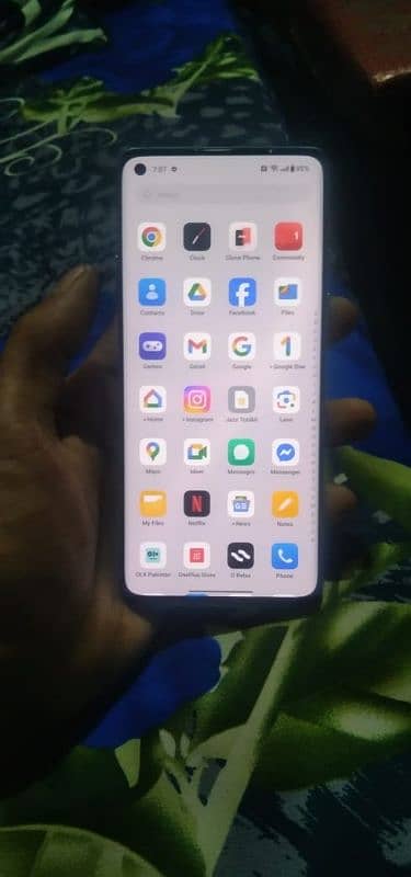 12gb 256 GB bag change hai Baki phone 10 by 10 no doubt no line 0