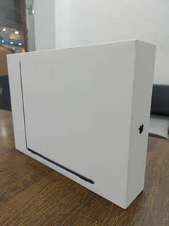Macbook Air M4/ 16/256 / 13-inch