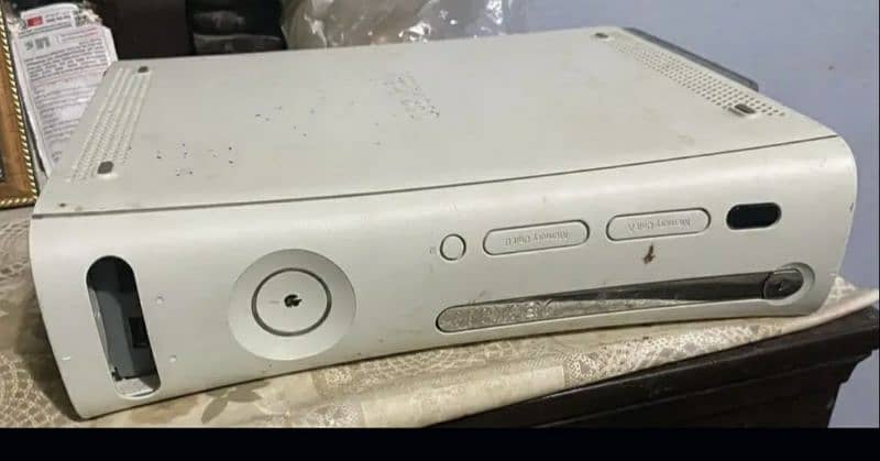 xbox 360 console all ok not jtag only little broken from front side 3