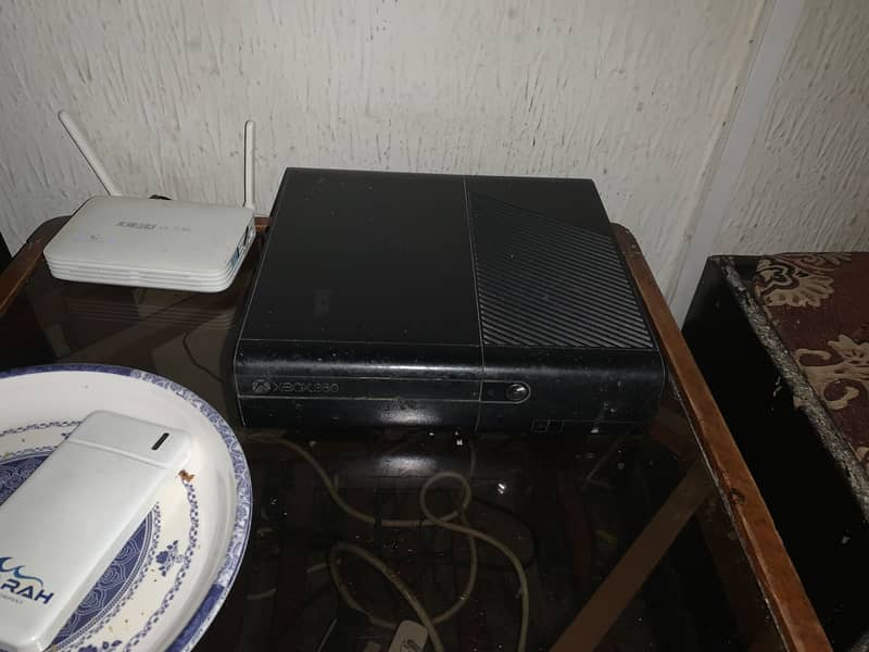 Xbox 360 ultra slim 1