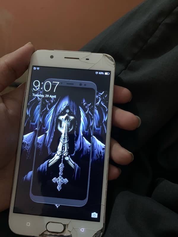 oppo ka phone ha 64 gbchalny ma bilkul ok ha 3