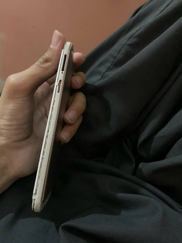oppo ka phone ha 64 gbchalny ma bilkul ok ha 4
