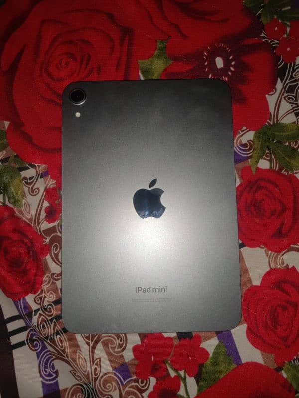 ipad mini 7 128GB just box opened 2days used 1