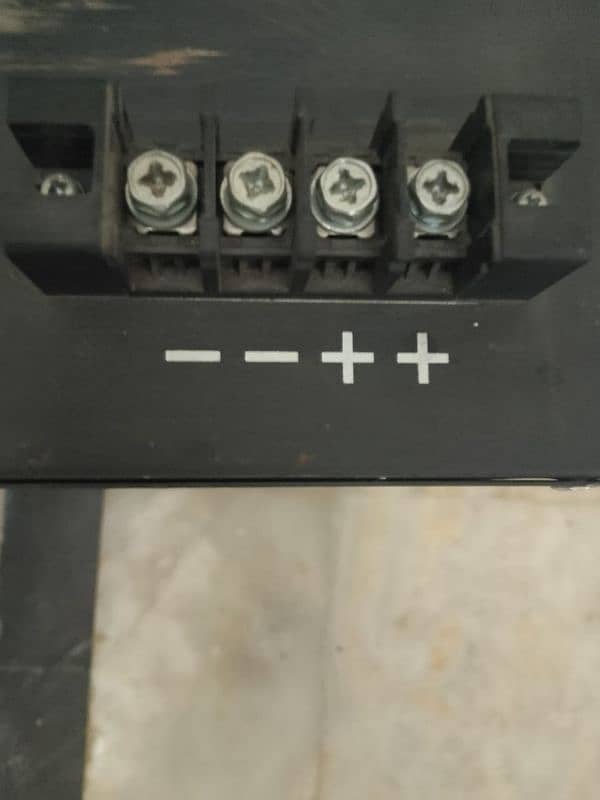 51.1v 50Amp 1