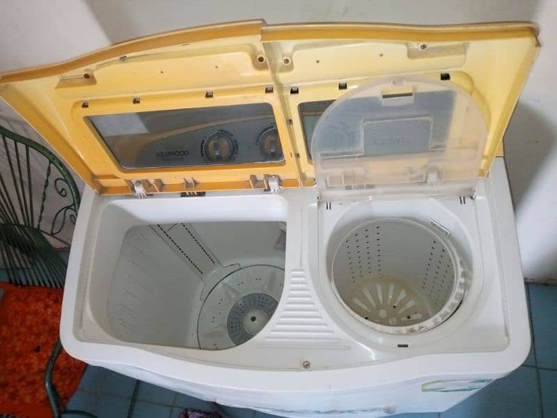 Kenwood Washing Machine Dryer 1