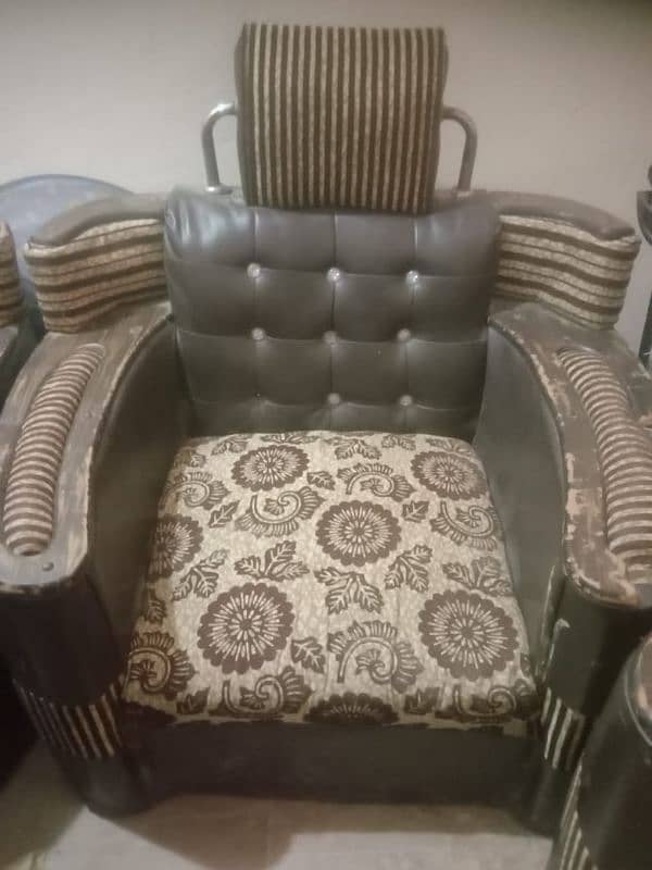 bed and sofa 2