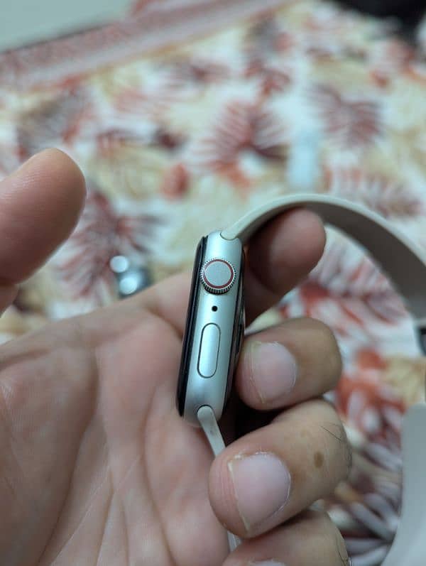 Apple watch series 4 44mm 3
